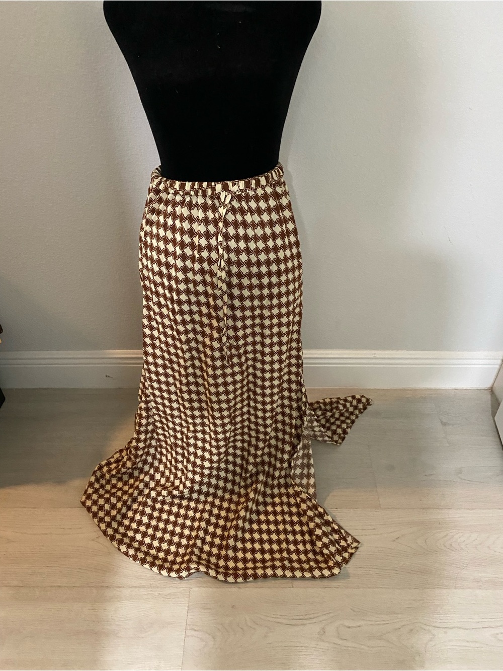 ROLLA'S Brown and Cream Houndstooth Maxi Skirt